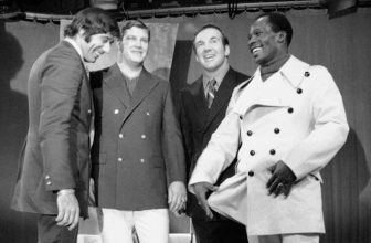 In this Dec. 8, 1969, photo, former Longhorn Pete Lammons, second from left, cuts up with New York Jets quarterback Joe Namath, left, and others. Lammons, 77, died Thursday.