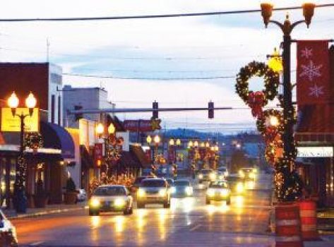 Corbin Tourism Commission adds $10,000 to Christmas decoration budget | Local News