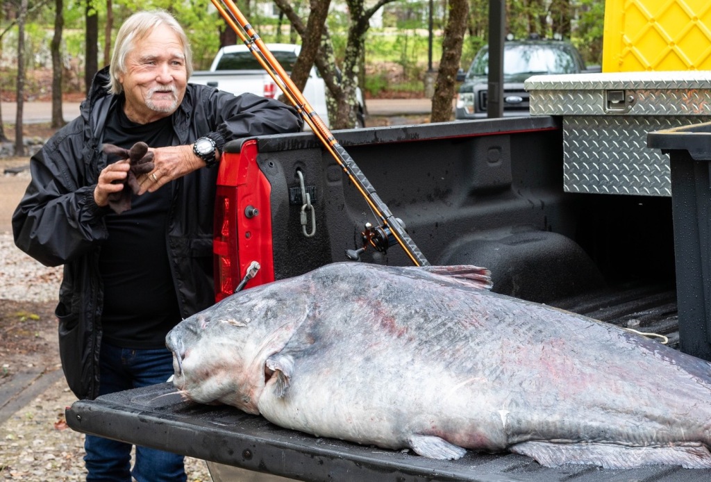 Mississippi Man Smashes Fishing Record With 131-Pound Blue Catfish