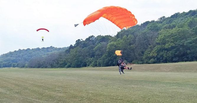 Heroes on the River offers veterans a chance to go skydiving | Nvdaily