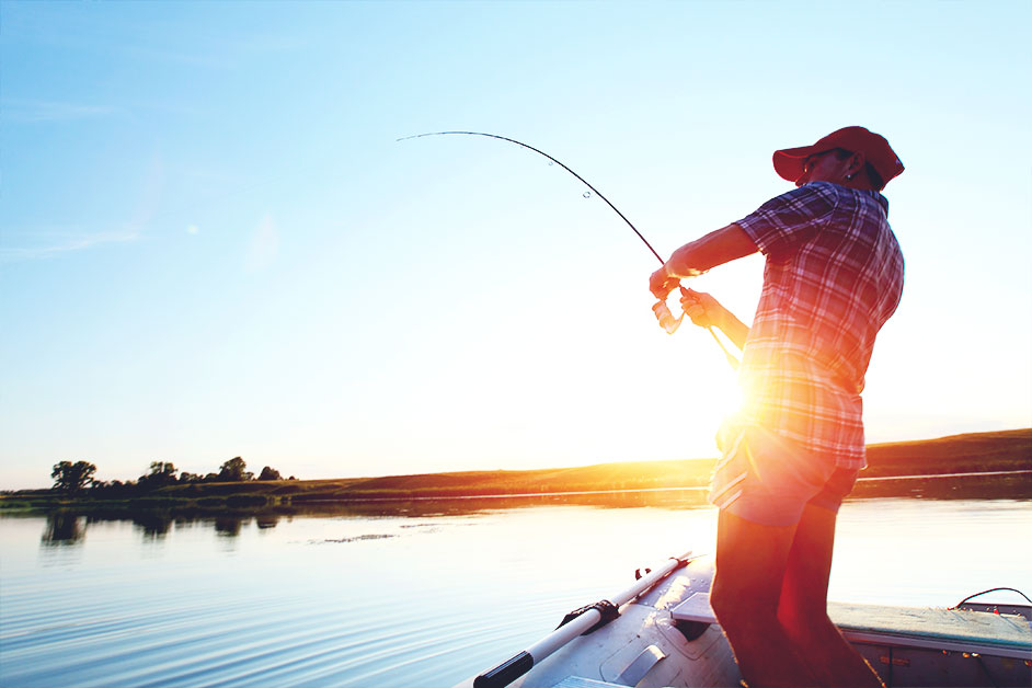 Pros and Cons of Renting your Private Lake to Fishermen|book your private lake