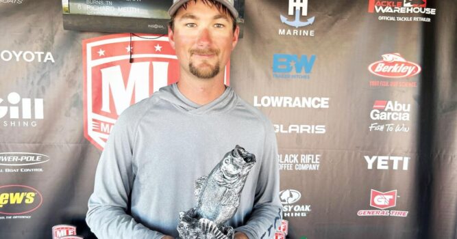Lawrence wins second MLF tournament; Ducks dinner Saturday | Outdoors